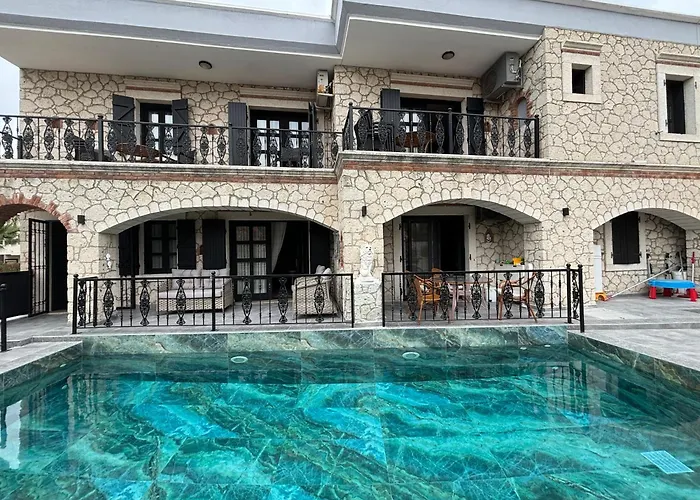 Yalcinkaya Tas Apart-hotel 4*